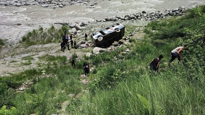  सिन्धुपाल्चोकमा यात्रुबाहक बस दुर्घटना, ८ जना घाइते 